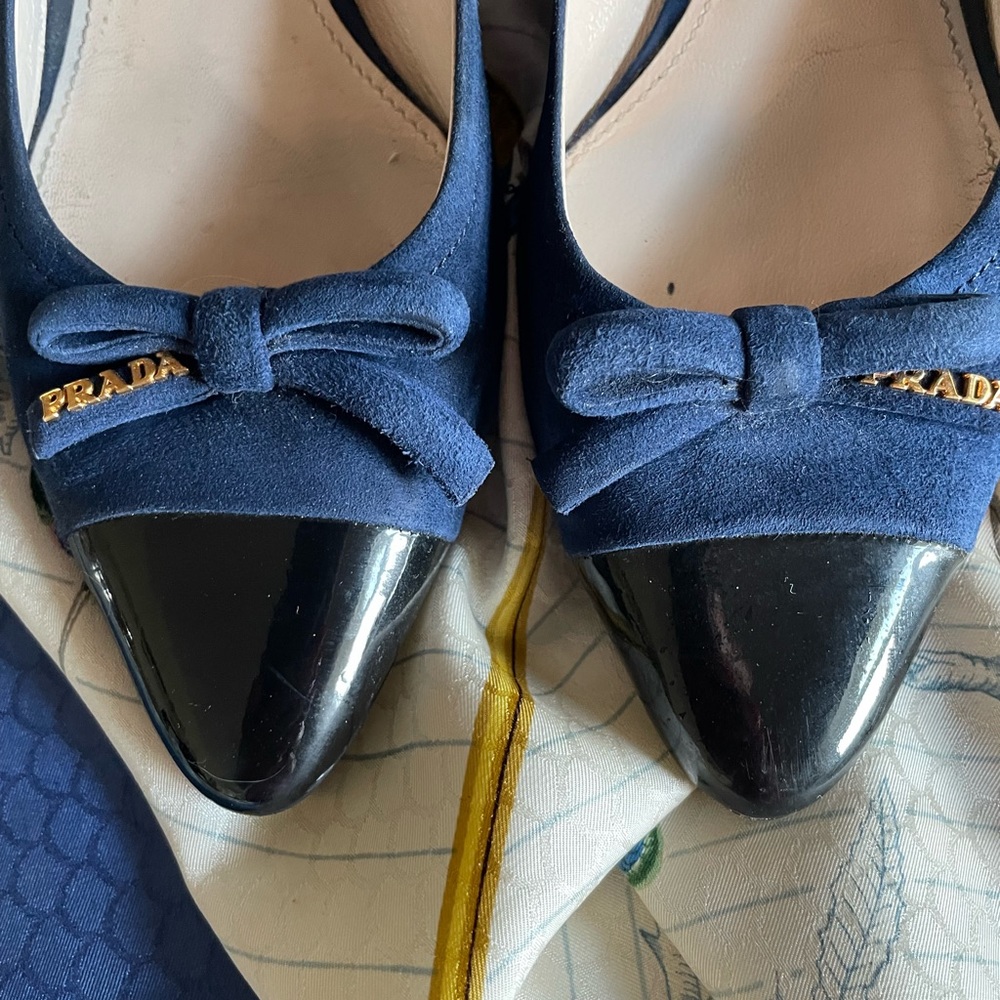Prada  suede Navy and Black Heels size 39 1/2 excellent condition by Prada